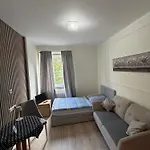 Runge 24 7 Check In&free Parking Hotel Kiel