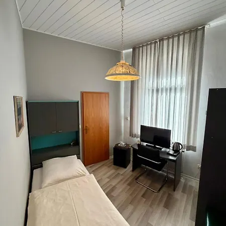 Runge 24 7 Check In&free Parking * Kiel